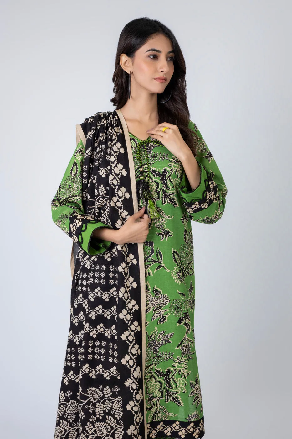 3 Piece Printed Khaddar Suit With Light Khaddar Dupatta