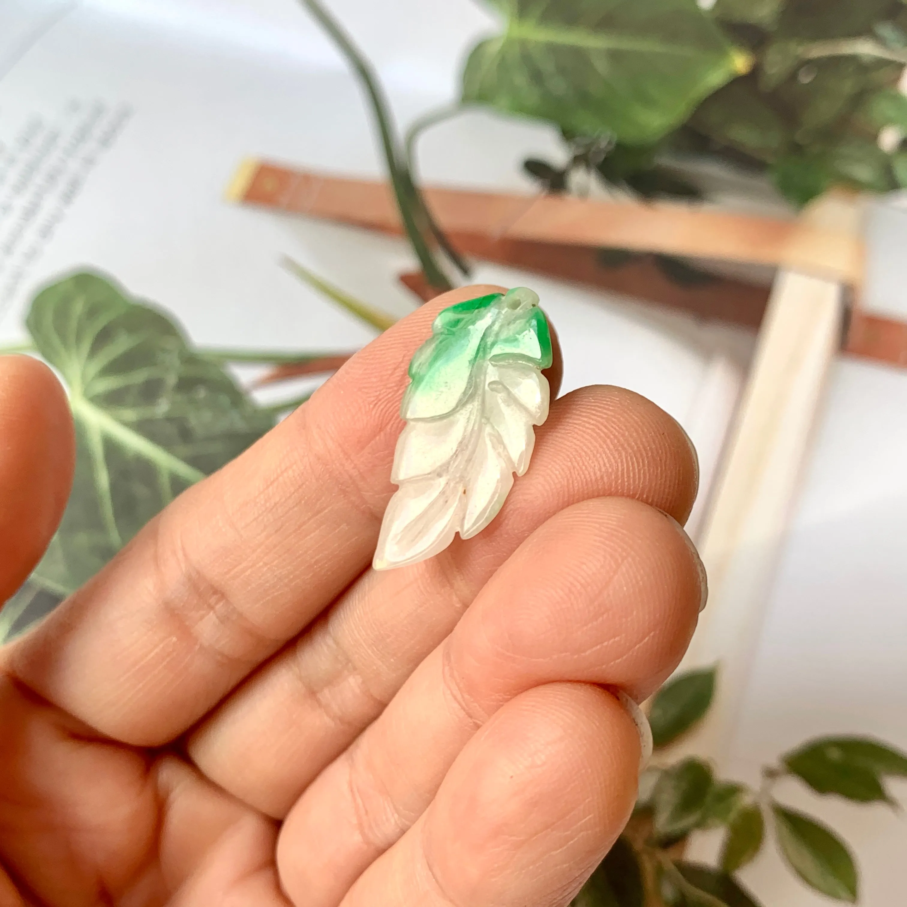 A-Grade Moss On Snow Jadeite Leaf Pendant No.172280