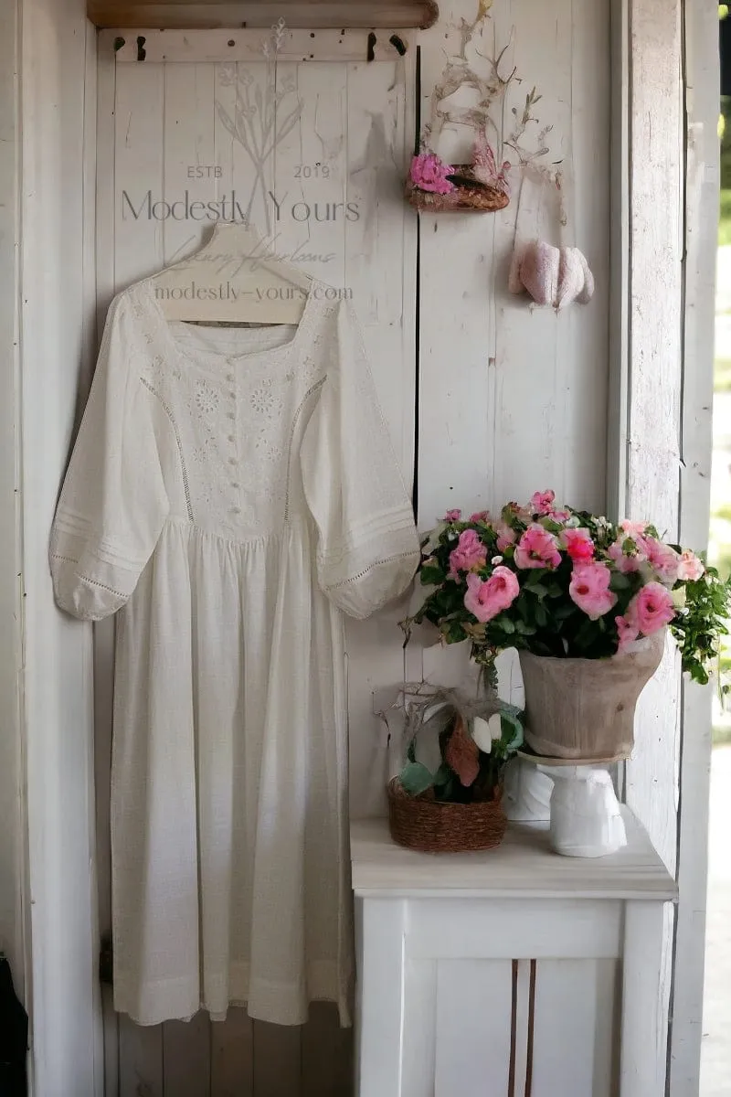 Anne of Green Gables, Embroidered Sleepwear