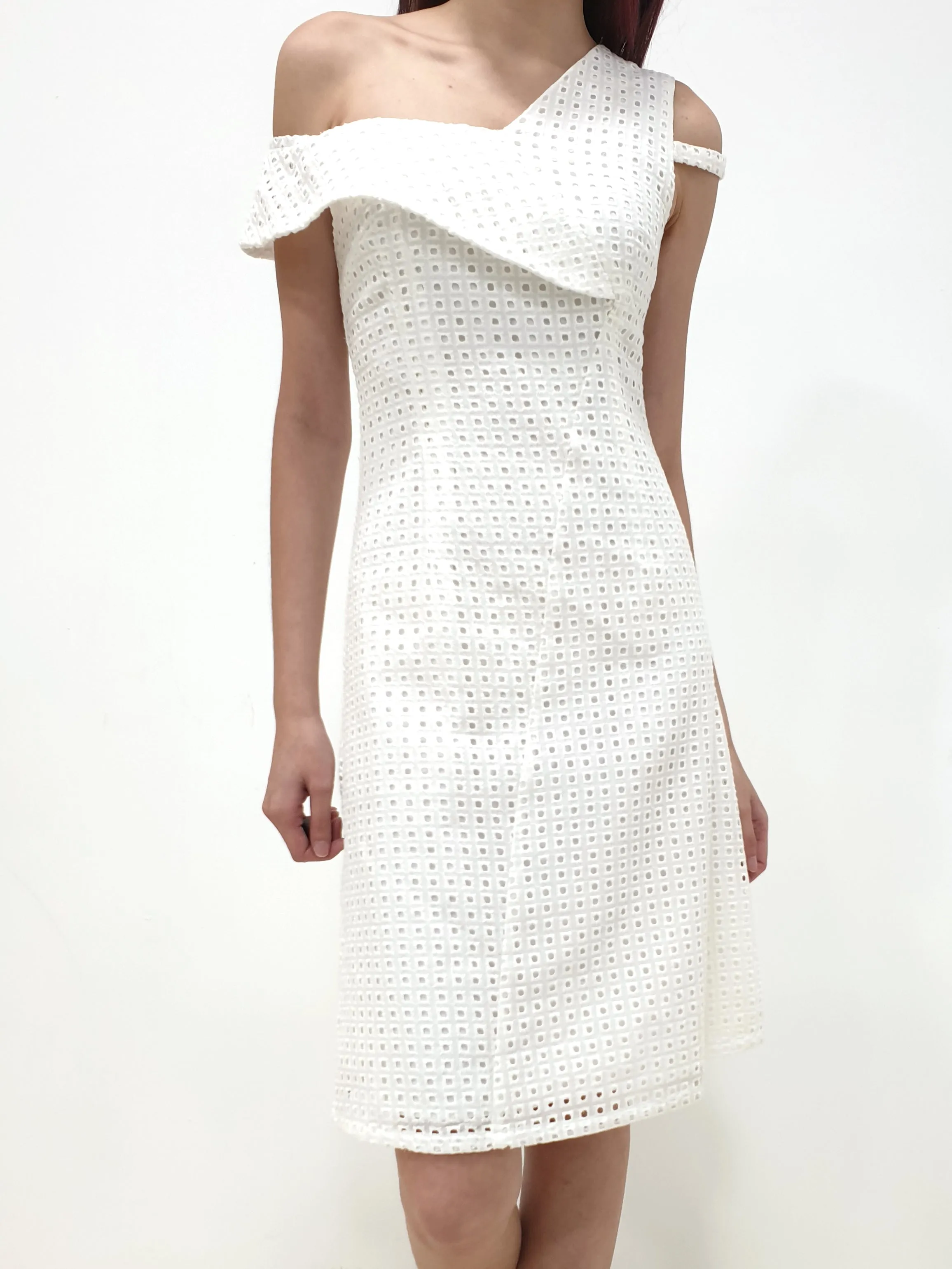 Assym Eyelet Midi - White