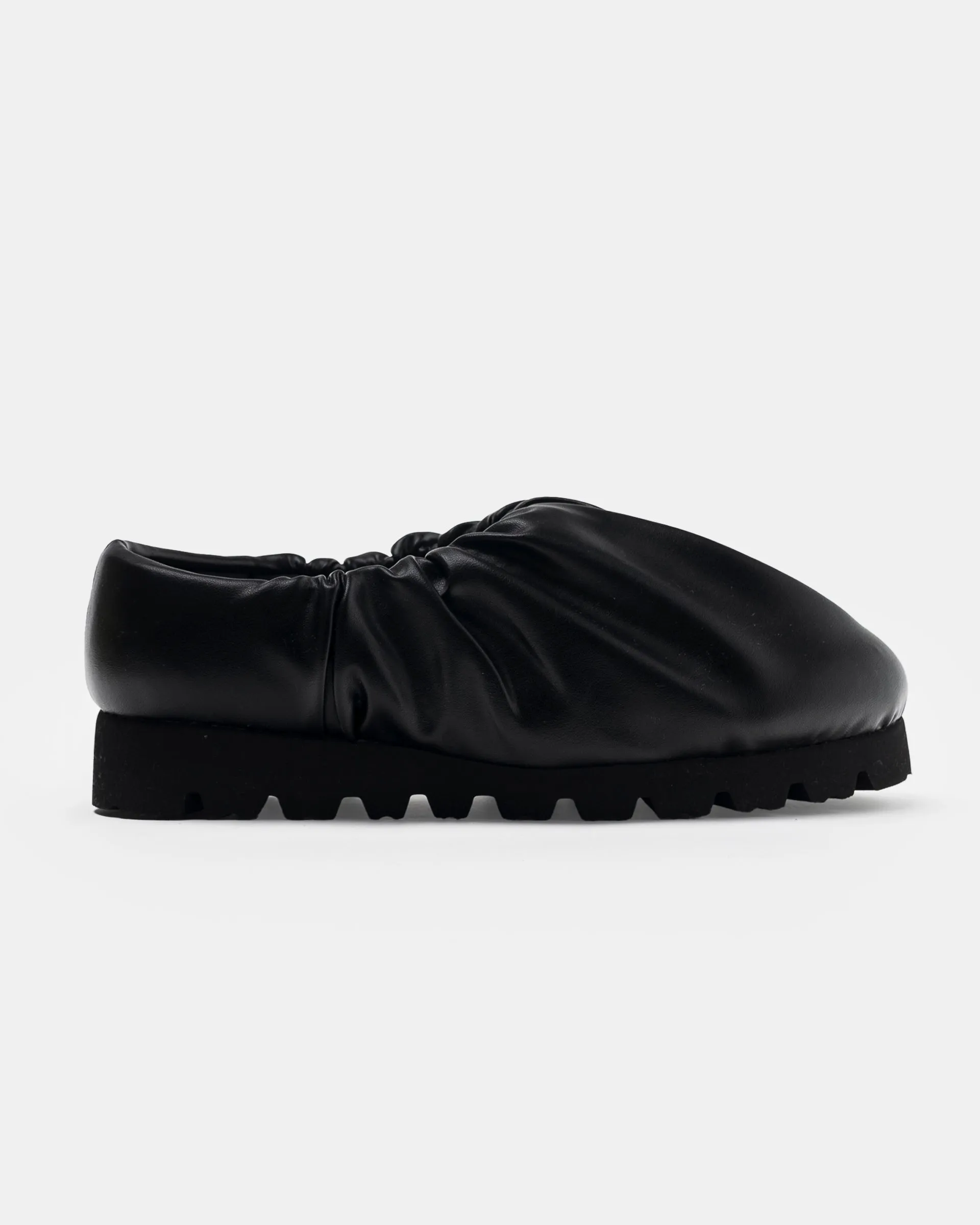 Camp Shoe Low in Black