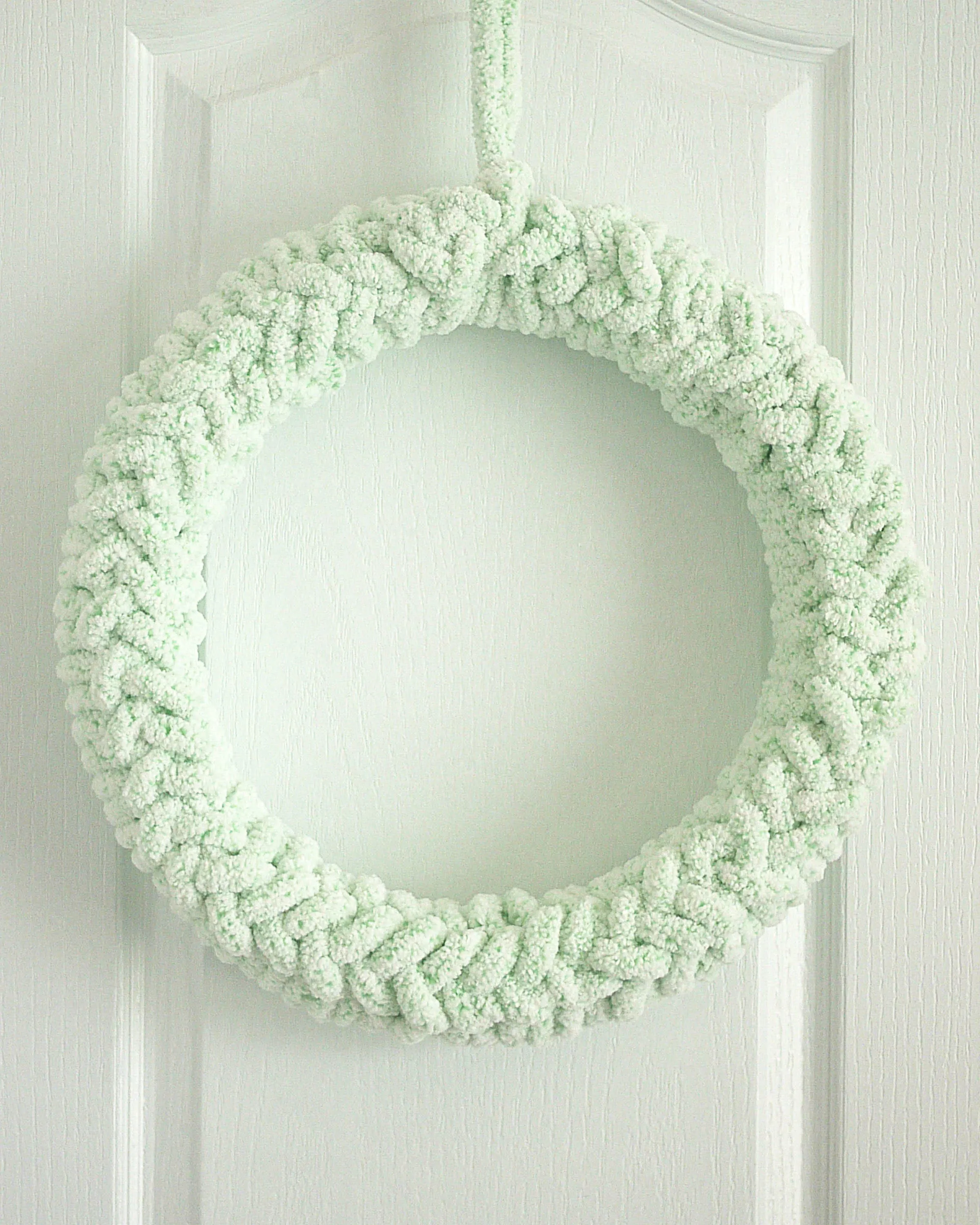 Finger Crochet Wreath