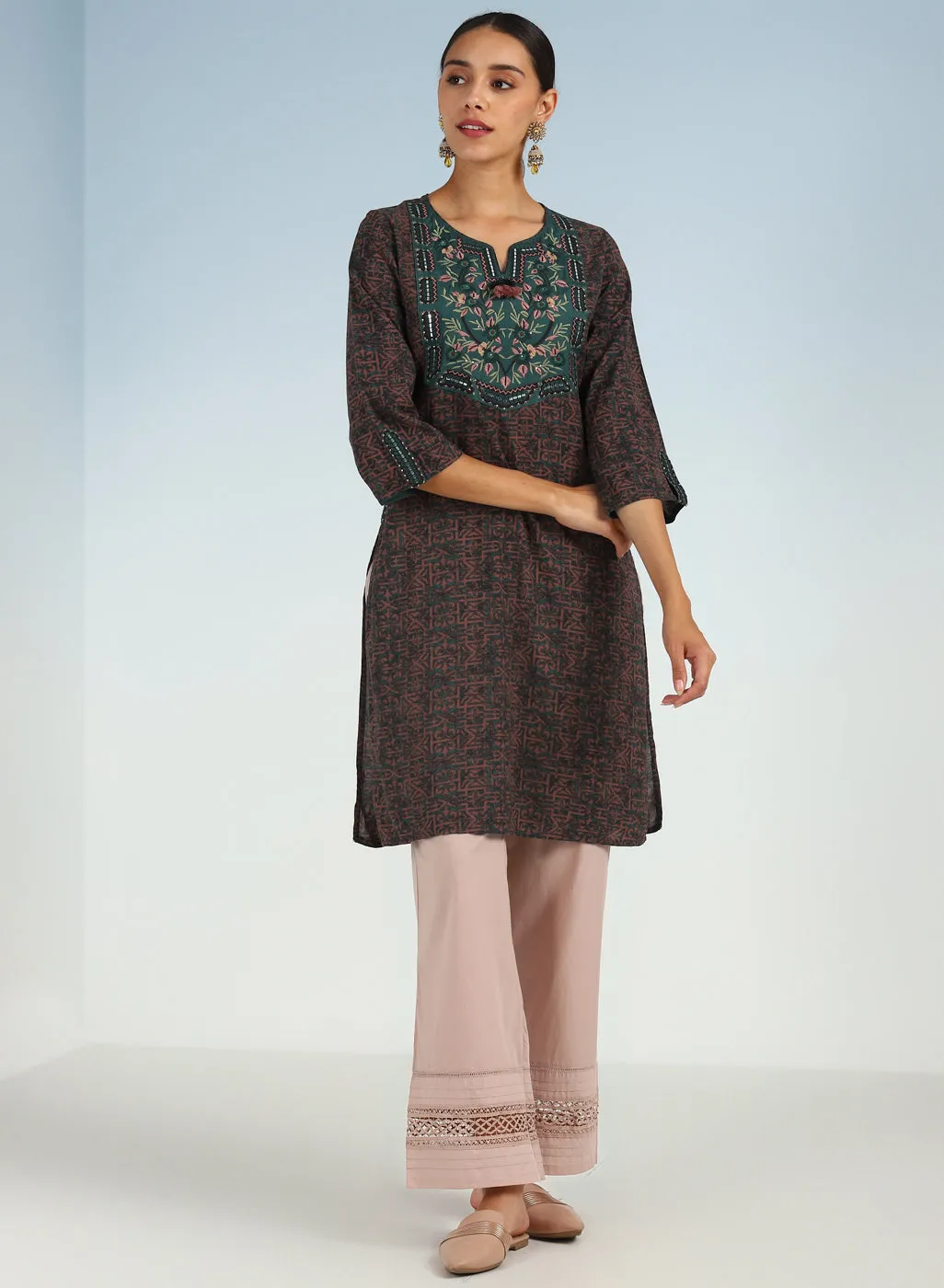 Green Round Neck Straight Fit kurti with Patch Work