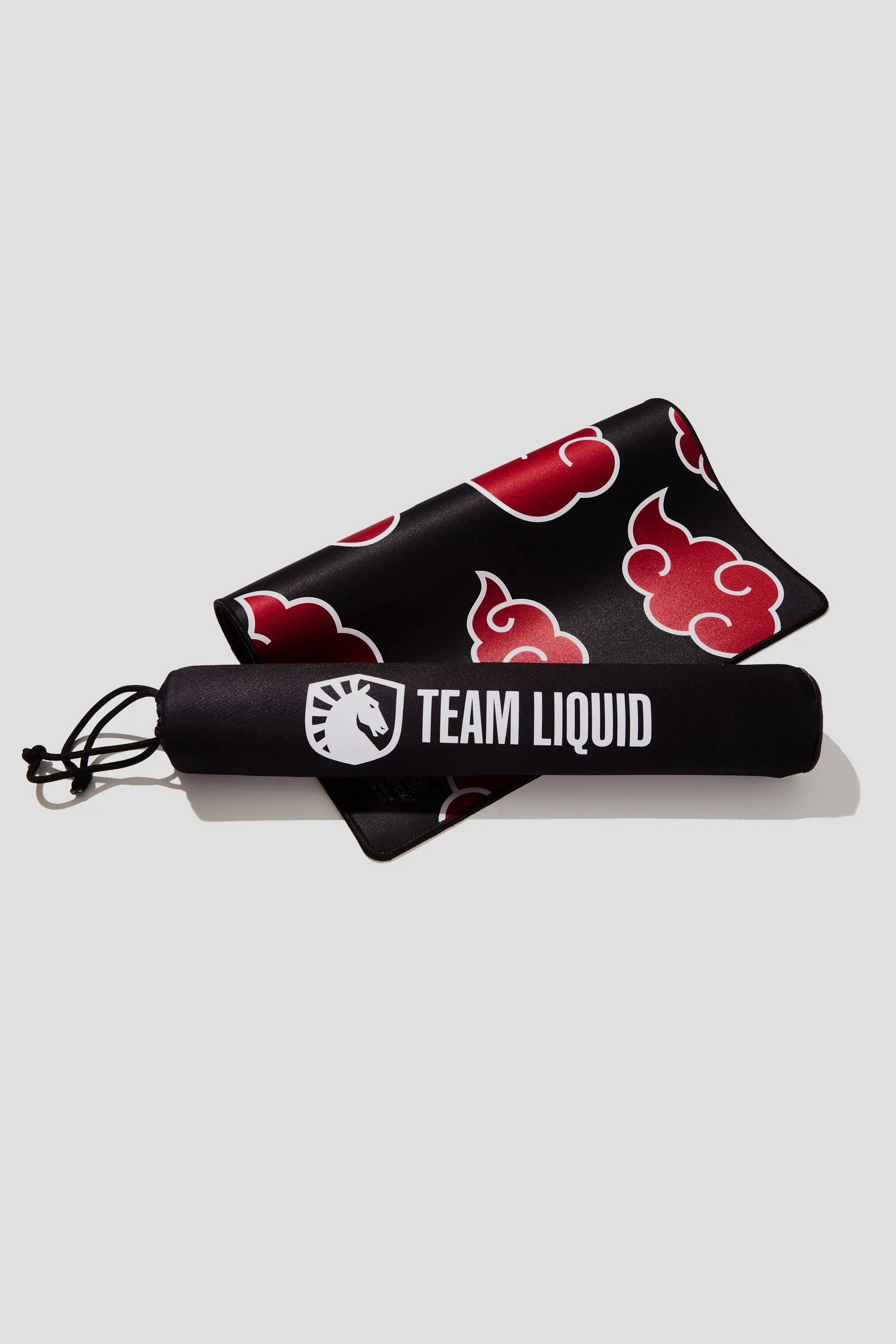 LIQUID x NARUTO AKATSUKI RED CLOUD MOUSE PAD