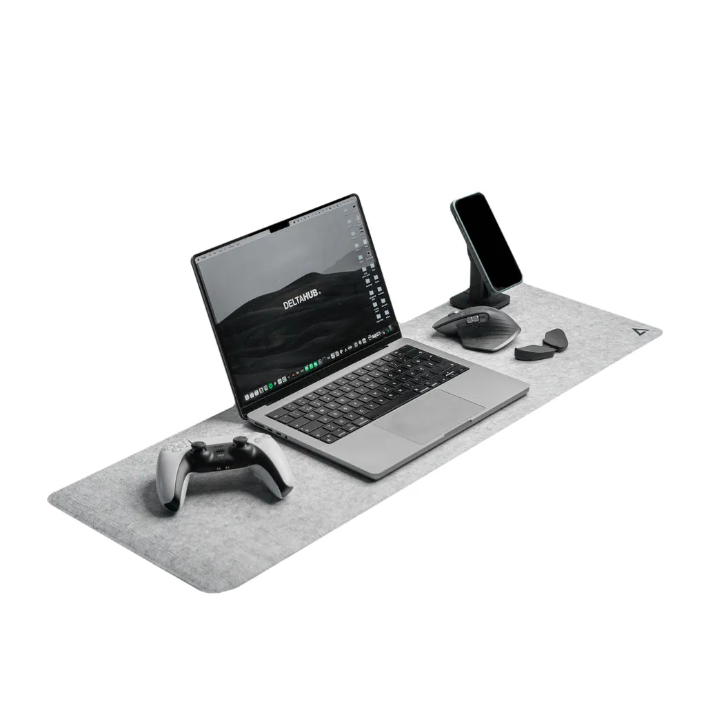 Minimalistic Desk Pad by DeltaHub